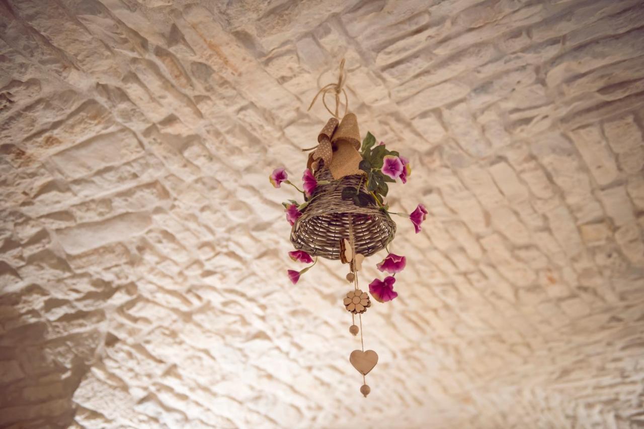 La Pietra Maga Villa Martina Franca Buitenkant foto